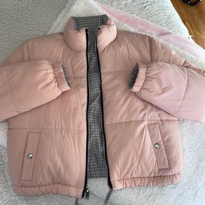 Cropped reversible puffer coat
